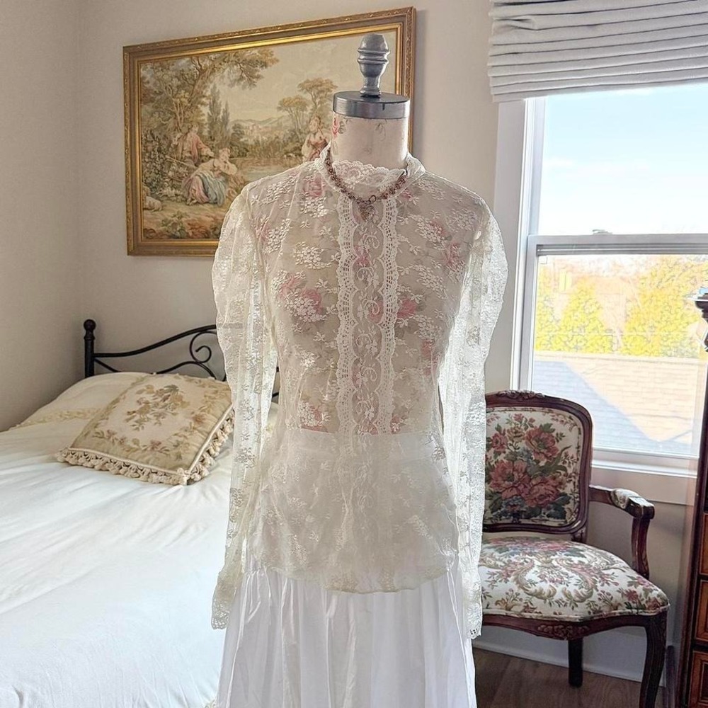 90s equations size 40 fits like a large ivory lace‎ blouse fairy fairycore